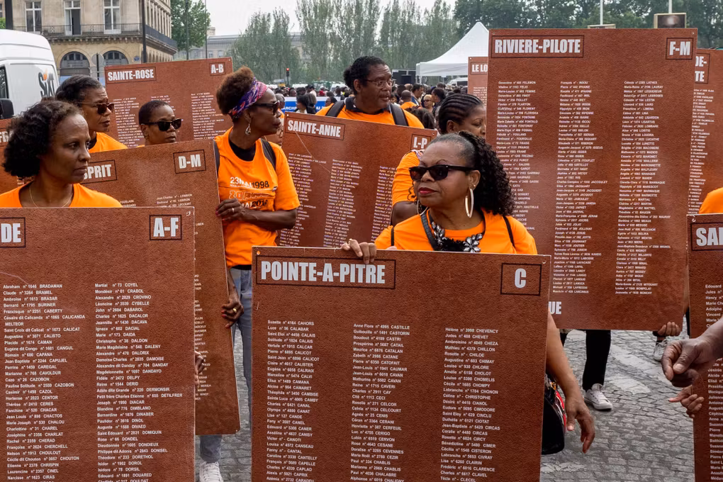 Marche 2017 avec les militants et le mémorial