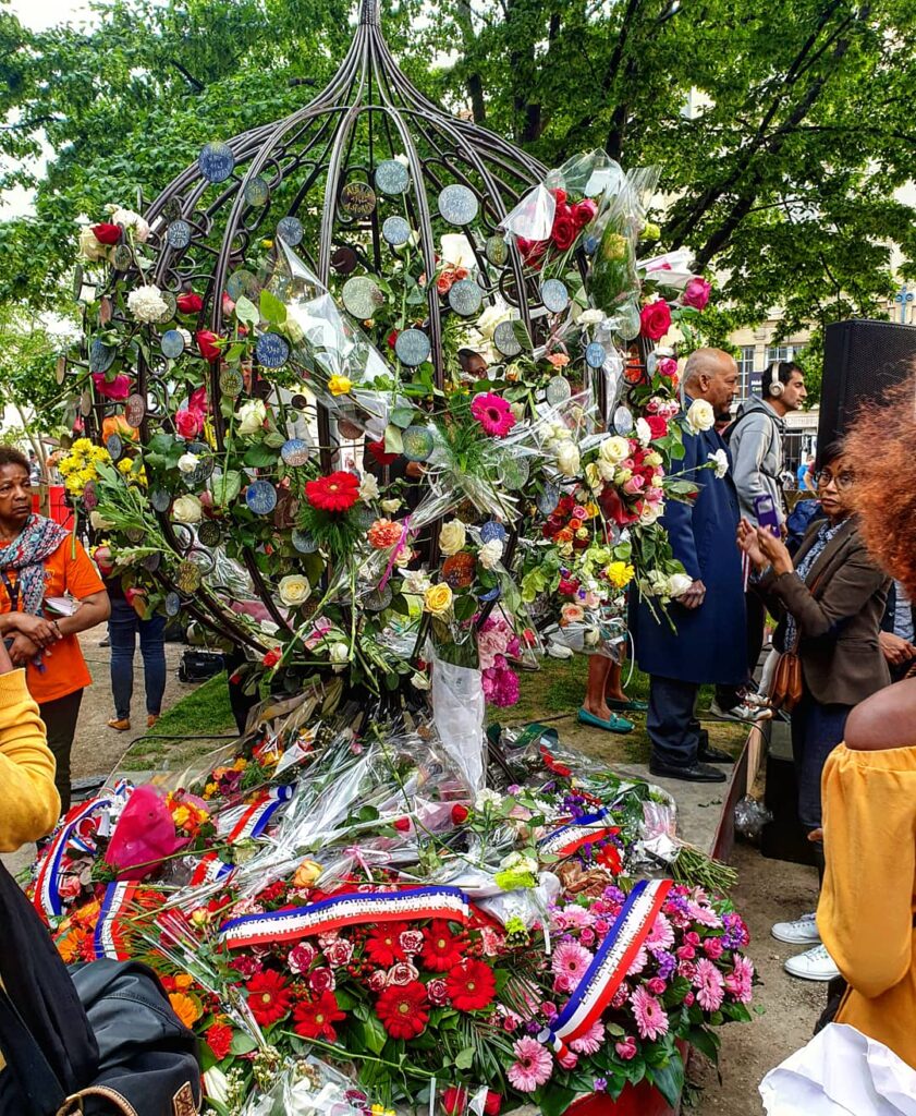 Monument fleuri 23 mai 2019